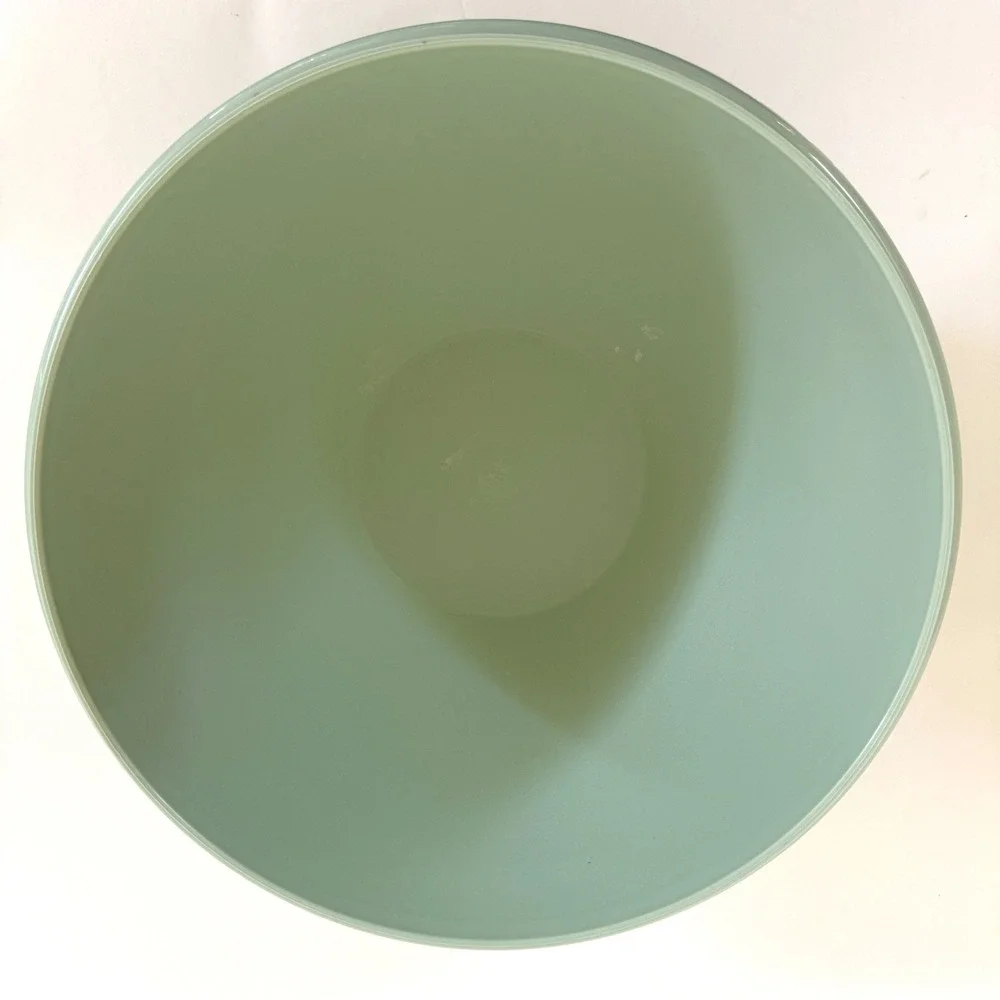 Vintage Tupperware Wonderlier Bowl Set Pastel Green White Lids USA